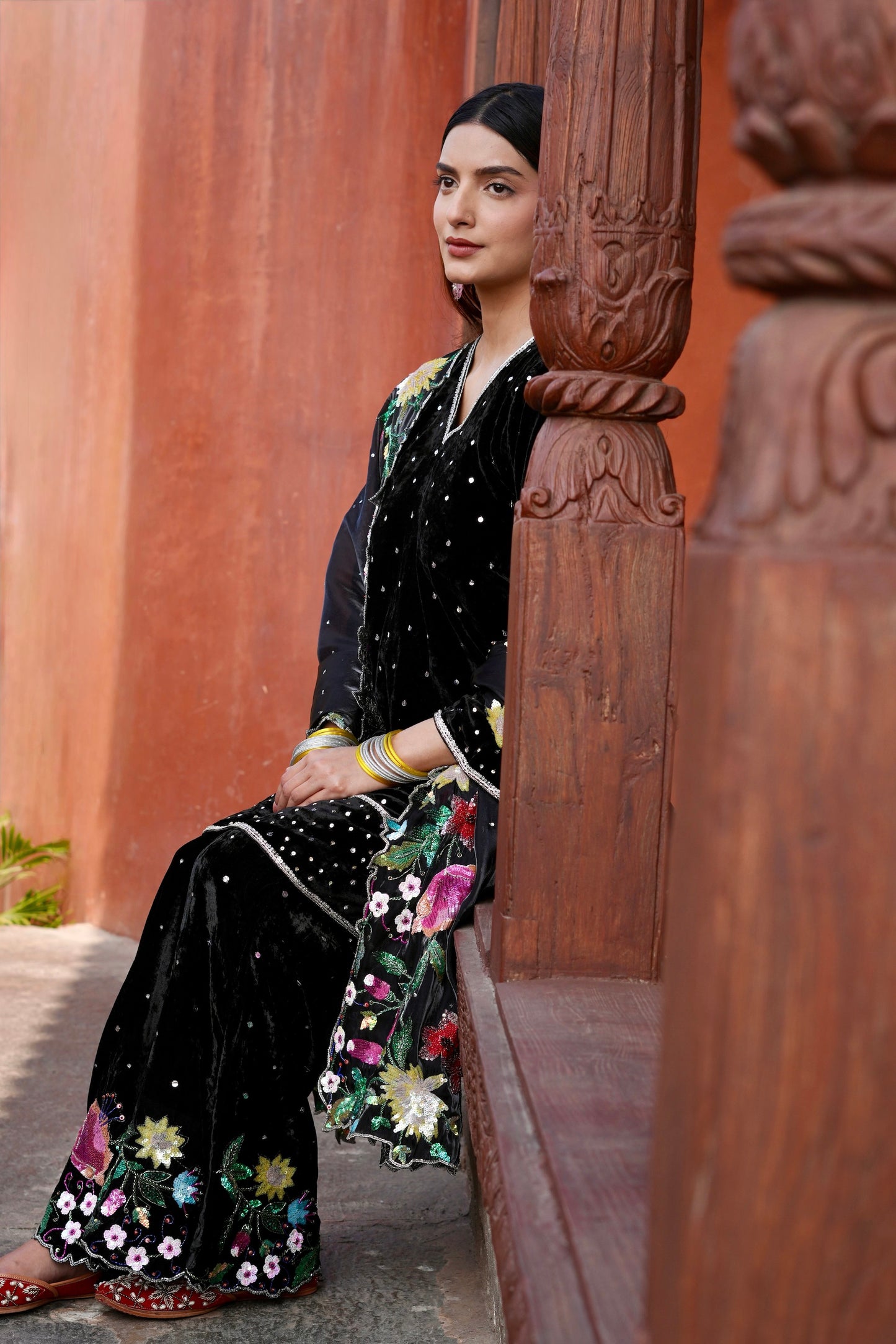 Black Floral border Suit