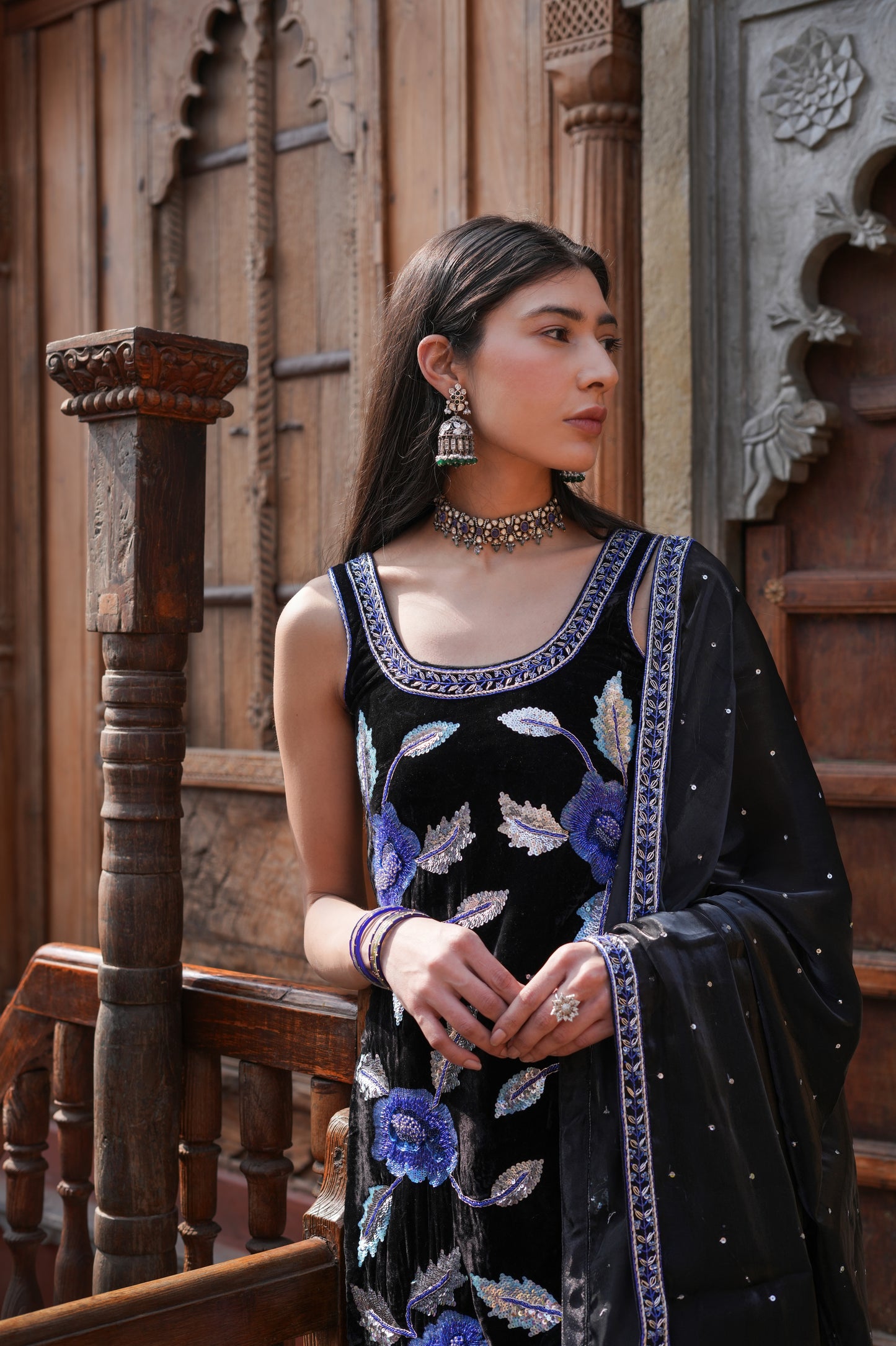 Black, Blue Flower Jaal Set